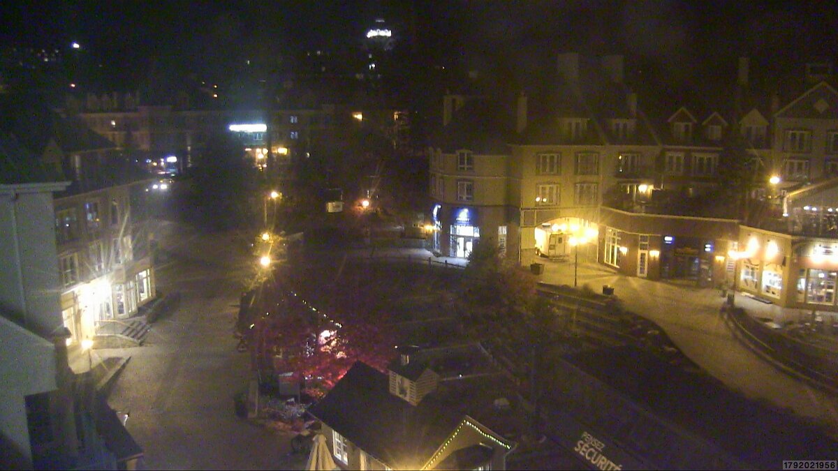 Webcam Tremblant: Place des Voyageurs