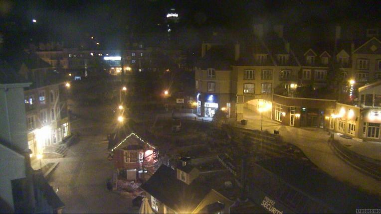 Webcam Tremblant: Place des Voyageurs