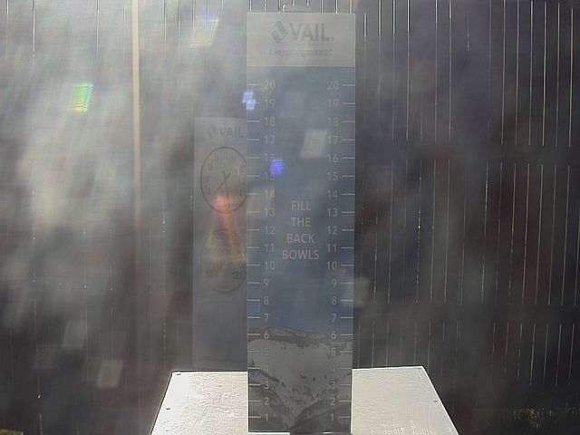 Webcam Vail: Mid-vail snow stake