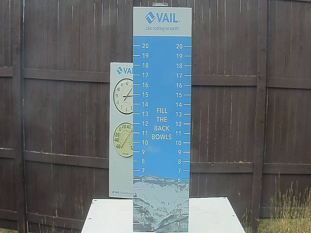 Webcam Vail: Mid-vail snow stake