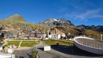 Val Thorens: Restaurant La Maison (valthorens.com)
