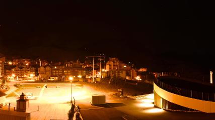 Val Thorens: Restaurant La Maison (valthorens.com)