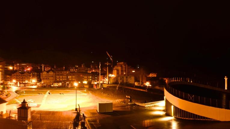 Webcam Val Thorens: Restaurant La Maison