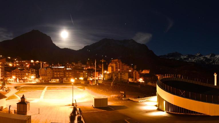 Webcam Val Thorens: Restaurant La Maison