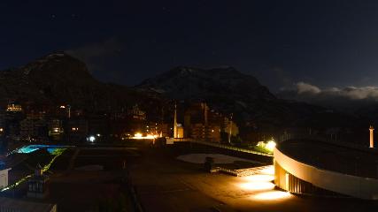 Val Thorens: Restaurant La Maison (valthorens.com)