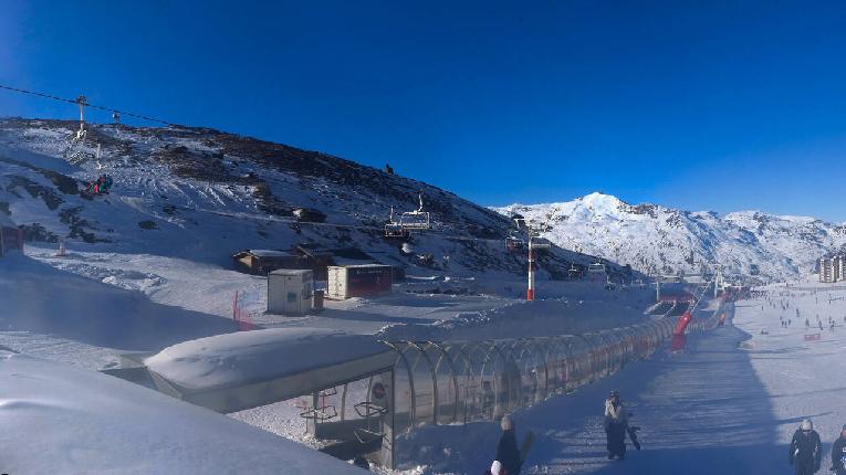 Webcam Val Thorens: Rond point des pistes