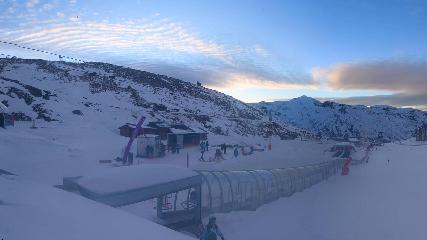 Val Thorens: Rond point des pistes (valthorens.com)