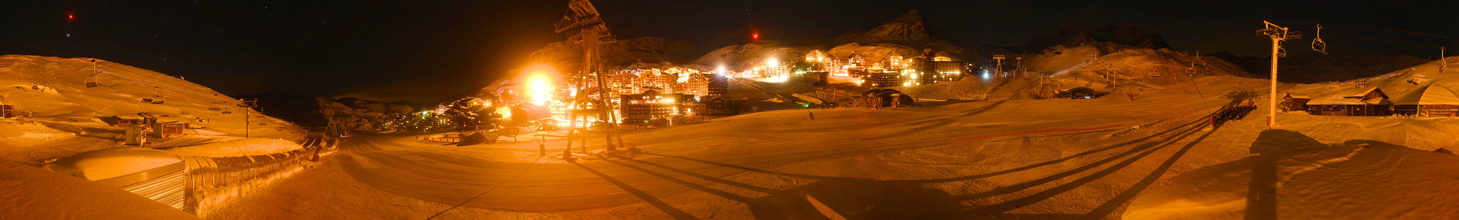 Webcam Val Thorens: Rond point des pistes