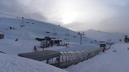Val Thorens: Rond point des pistes (valthorens.com)