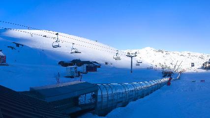 Val Thorens: Rond point des pistes (valthorens.com)