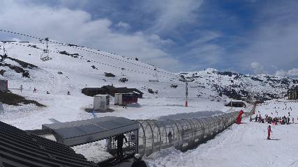 Val Thorens: Rond point des pistes (valthorens.com)