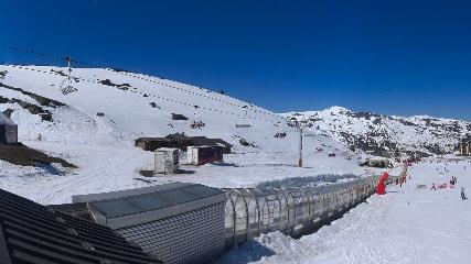 Val Thorens: Rond point des pistes (valthorens.com)