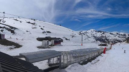 Val Thorens: Rond point des pistes (valthorens.com)