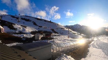 Val Thorens: Rond point des pistes (valthorens.com)