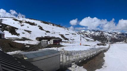 Val Thorens: Rond point des pistes (valthorens.com)