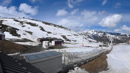 Val Thorens: Rond point des pistes (valthorens.com)