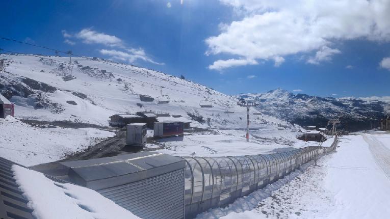 Webcam Val Thorens: Rond point des pistes