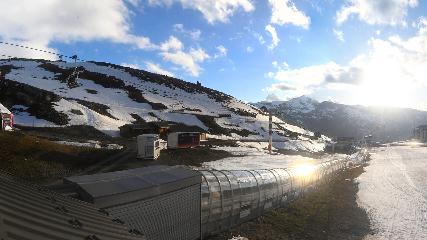 Val Thorens: Rond point des pistes (valthorens.com)
