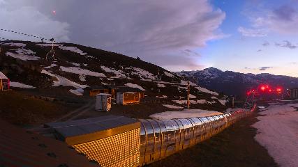 Val Thorens: Rond point des pistes (valthorens.com)