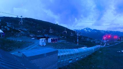 Val Thorens: Rond point des pistes (valthorens.com)