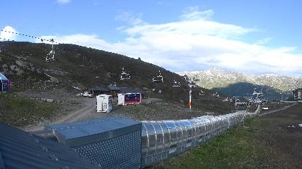 Val Thorens: Rond point des pistes (valthorens.com)