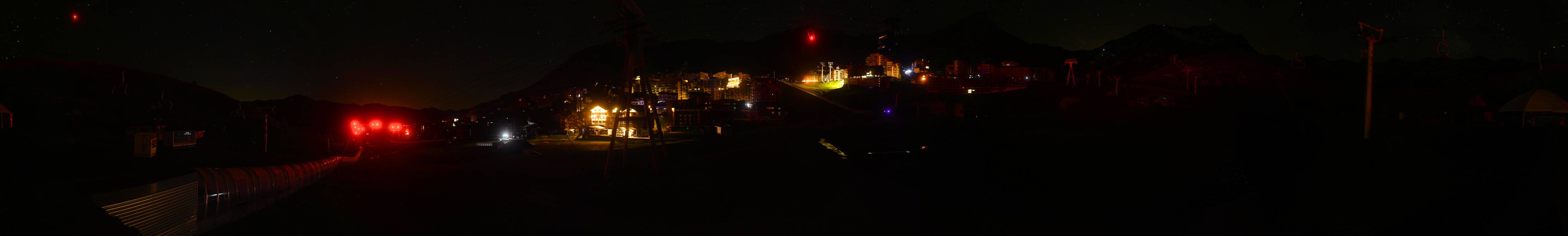 Webcam Val Thorens: Rond point des pistes