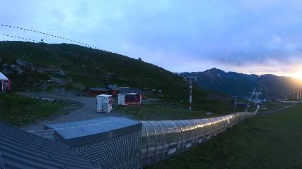 Val Thorens: Rond point des pistes (valthorens.com)