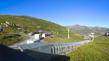Val Thorens: Rond point des pistes (valthorens.com)