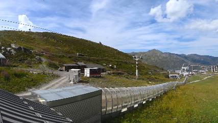 Val Thorens: Rond point des pistes (valthorens.com)