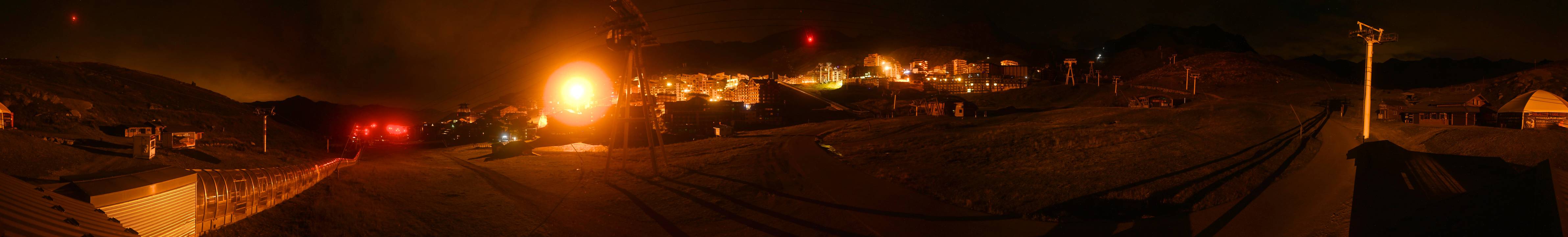 Webcam Val Thorens: Rond point des pistes