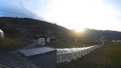 Val Thorens: Rond point des pistes (valthorens.com)