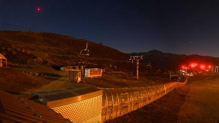 Val Thorens: Rond point des pistes (valthorens.com)