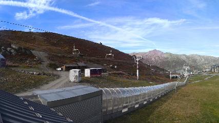Val Thorens: Rond point des pistes (valthorens.com)