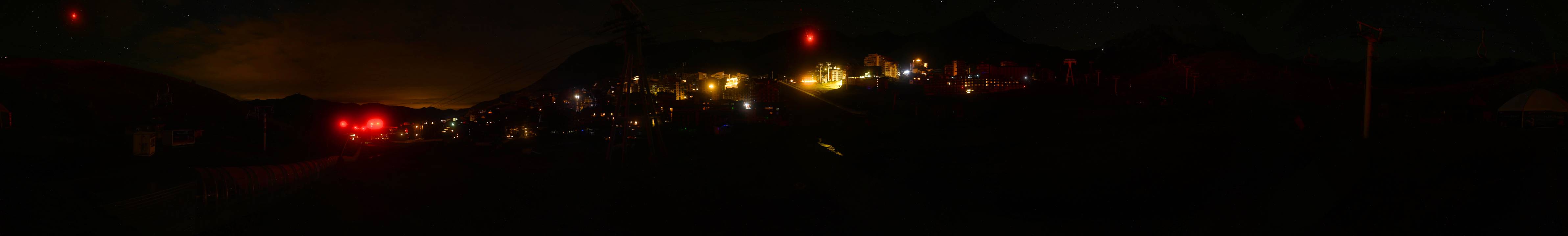 Webcam Val Thorens: Rond point des pistes
