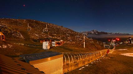 Val Thorens: Rond point des pistes (valthorens.com)