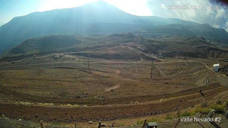 Webcam Valle Nevado: Vista Hotel Puerta del Sol