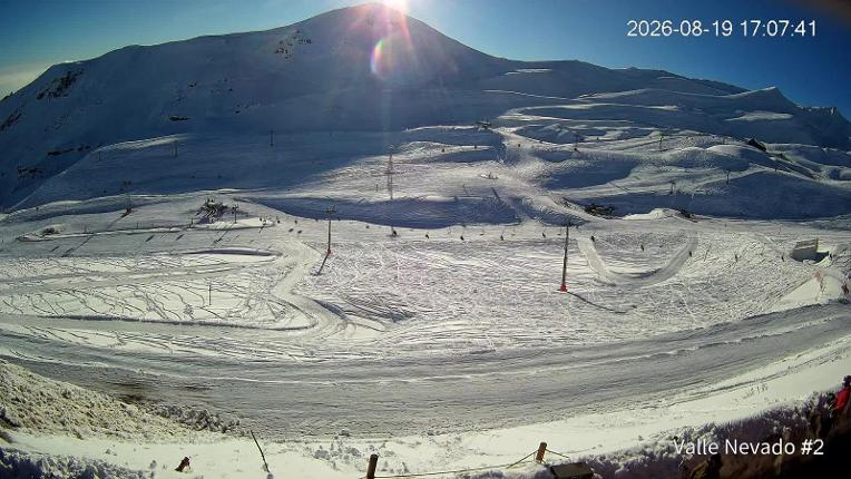 Webcam Valle Nevado: Vista Hotel Puerta del Sol