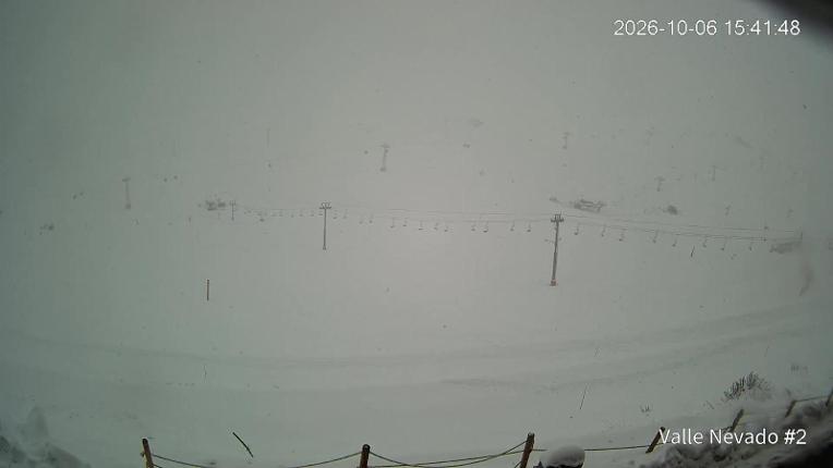 Webcam Valle Nevado: Vista Hotel Puerta del Sol