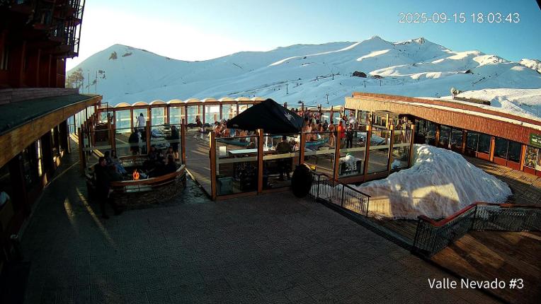Webcam Valle Nevado: Vista Piscina