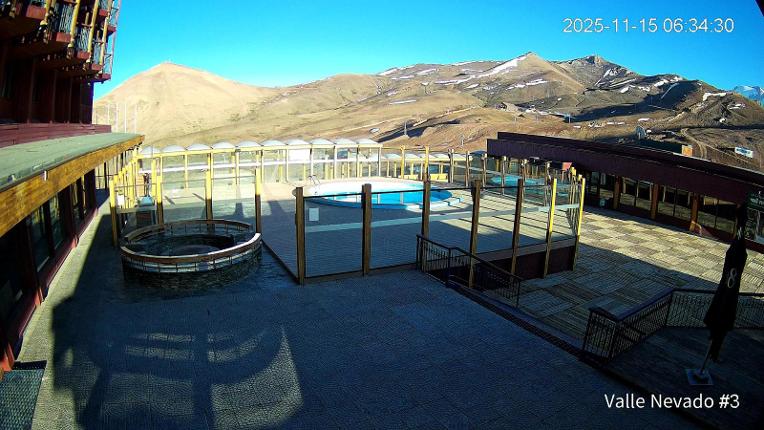 Webcam Valle Nevado: Vista Piscina