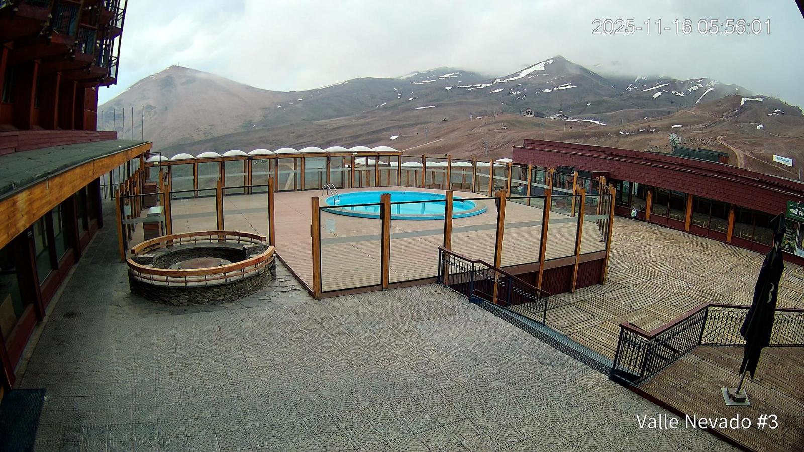 Webcam Valle Nevado: Vista Piscina