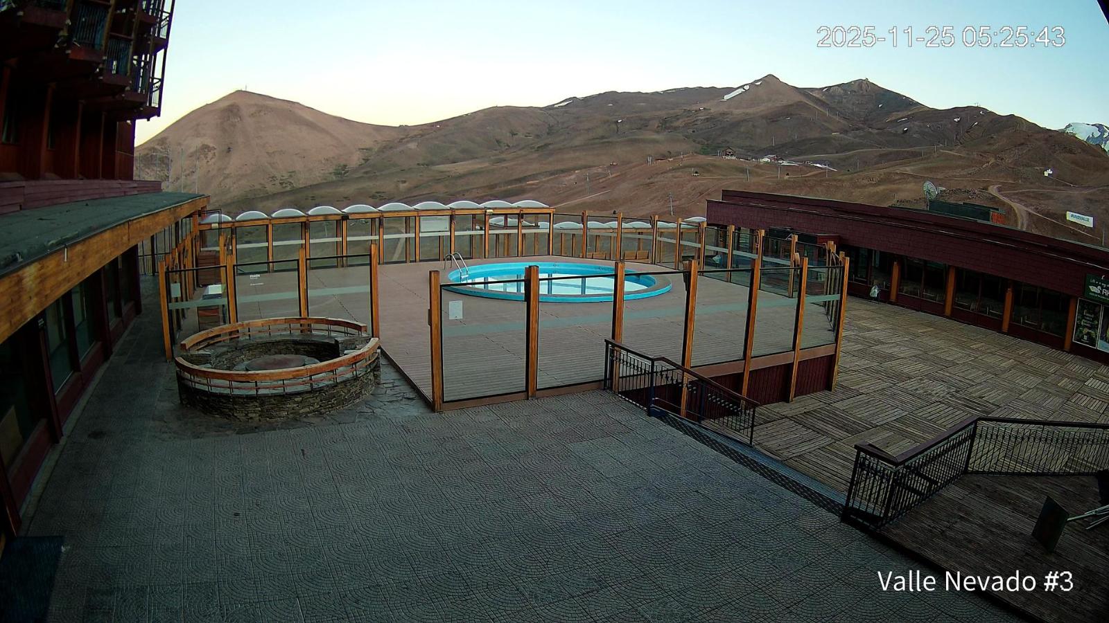 Webcam Valle Nevado: Vista Piscina