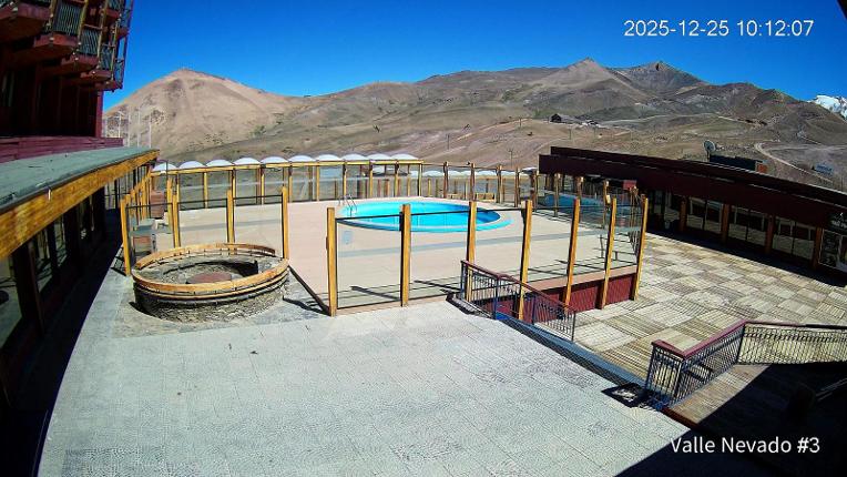 Webcam Valle Nevado: Vista Piscina