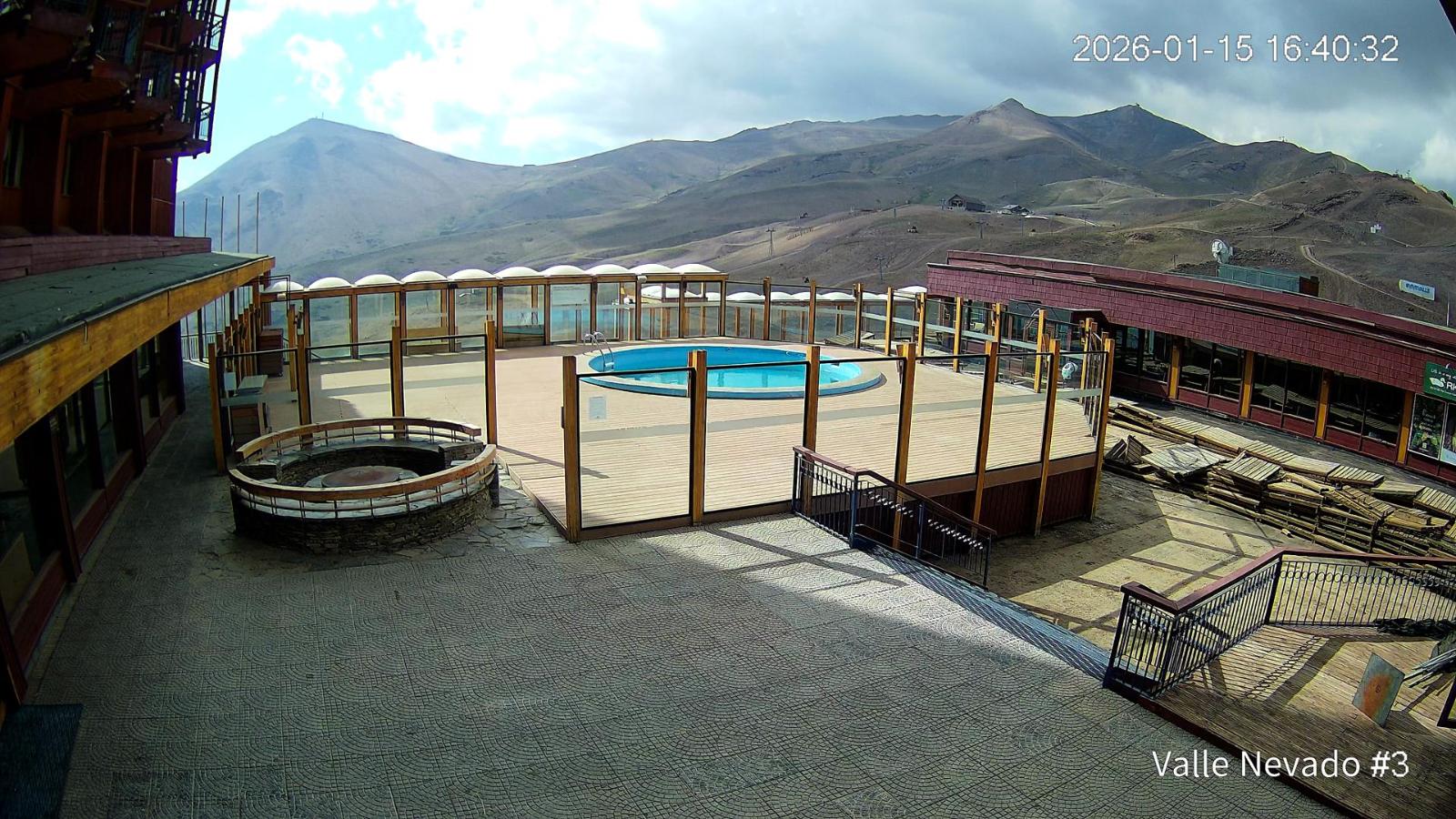 Webcam Valle Nevado: Vista Piscina