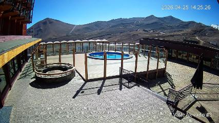 Valle Nevado: Vista Piscina (Vallenevado.com)