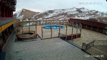 Valle Nevado: Vista Piscina (Vallenevado.com)