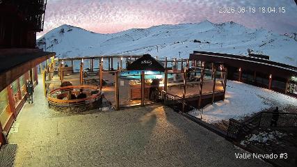 Valle Nevado: Vista Piscina (Vallenevado.com)