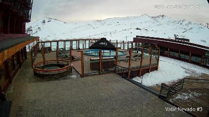 Valle Nevado: Vista Piscina (Vallenevado.com)