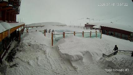 Valle Nevado: Vista Piscina (Vallenevado.com)