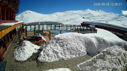 Valle Nevado: Vista Piscina (Vallenevado.com)